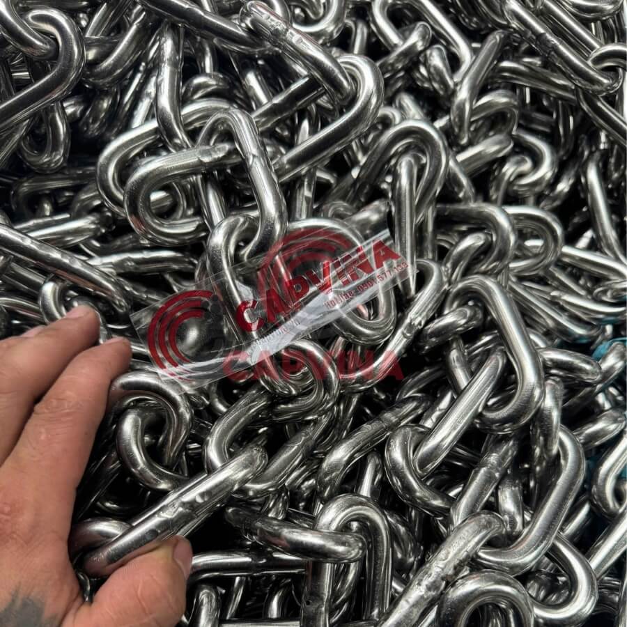 xích treo đèn nhà xưởng