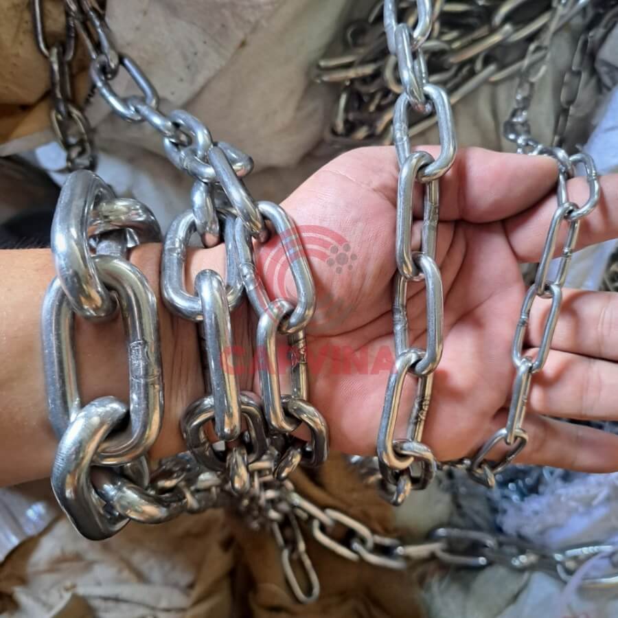 nên chọn xích inox 304, 316 hay 201