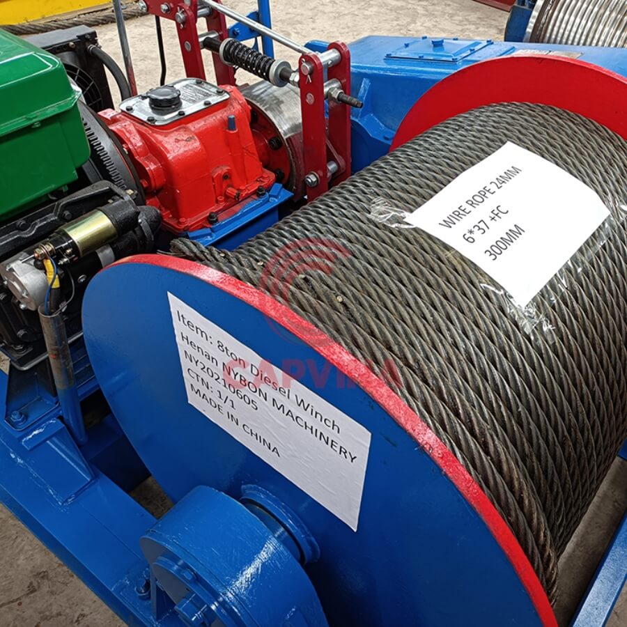 Tời neo máy nổ