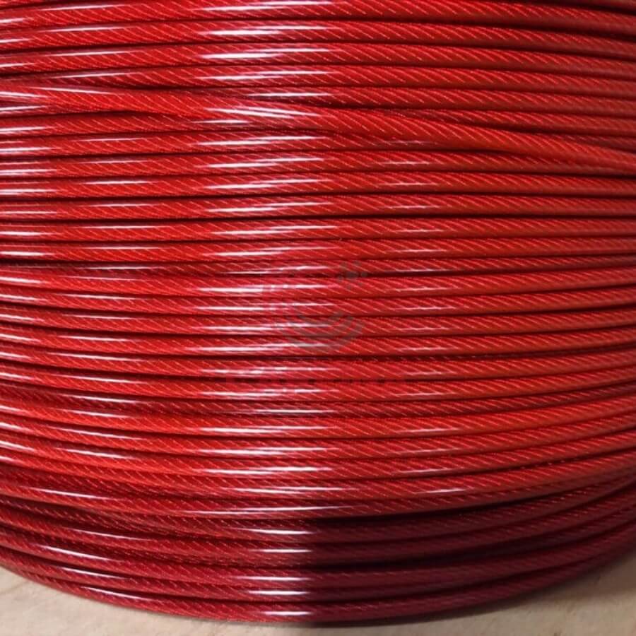 cáp bọc nhựa màu đỏ